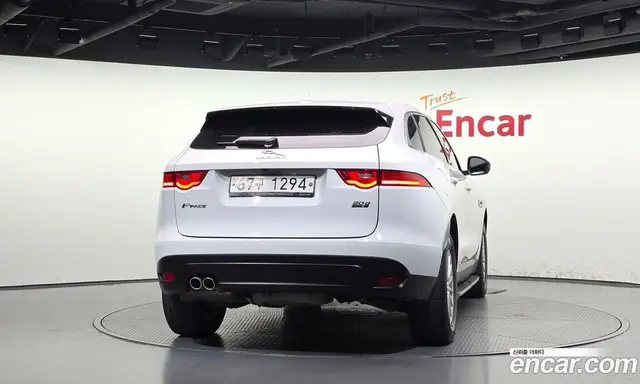 Jaguar F-Pace 2017 2.0 АКПП, миниатюра 4