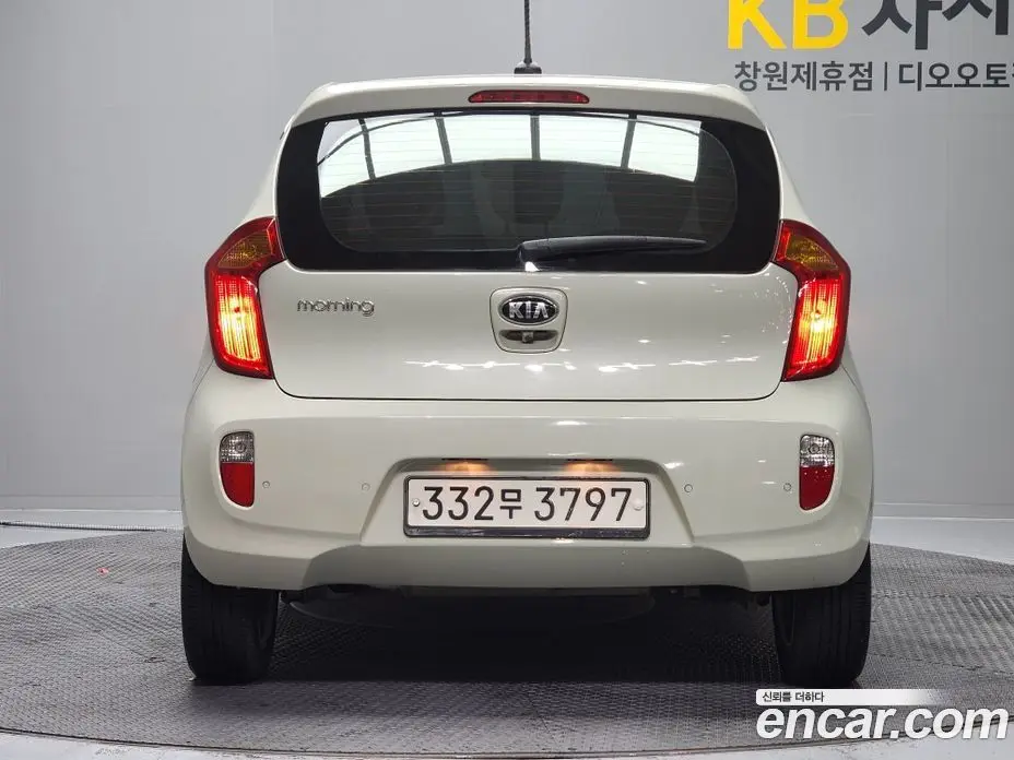 Kia Morning 2014 1.0 АКПП, фото 3