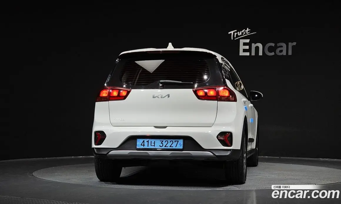 Kia Niro 2022 0.2 АКПП, фото 4 Kia Niro 2022 0.2 АКПП, фото 4