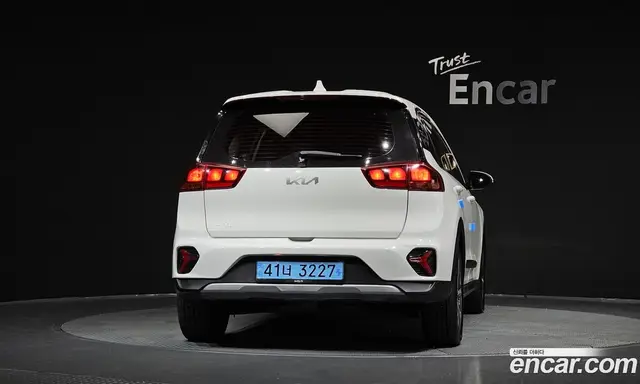 Kia Niro 2022 0.2 АКПП, миниатюра 4 Kia Niro 2022 0.2 АКПП, миниатюра 4