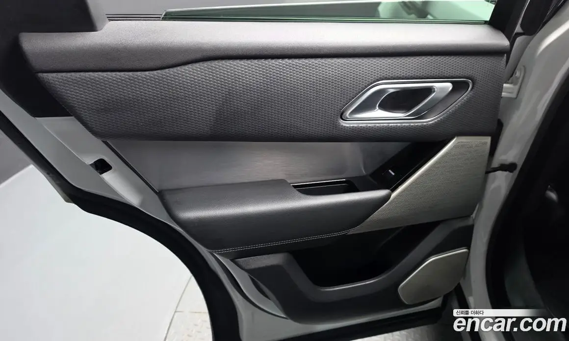 Land Rover Range Rover Velar 2019 2.0 АКПП, фото 15 Land Rover Range Rover Velar 2019 2.0 АКПП, фото 15