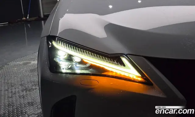Lexus UX 2020 2.0 АКПП, миниатюра 8 Lexus UX 2020 2.0 АКПП, миниатюра 8