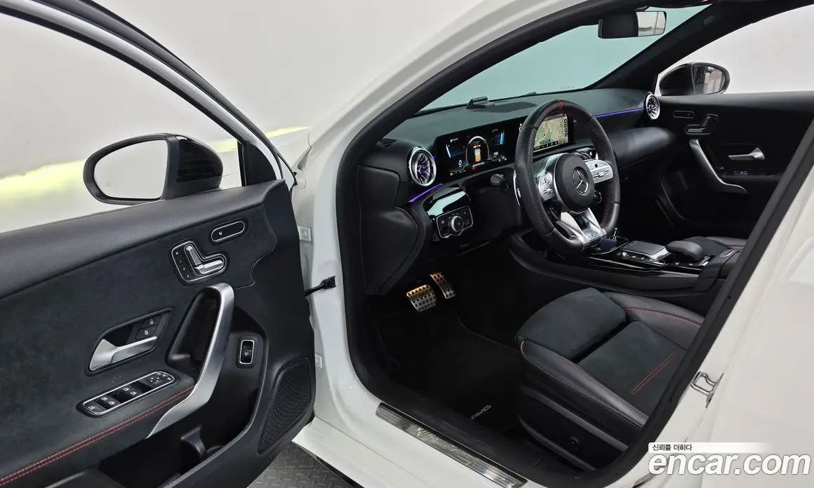 Mercedes-Benz A-Class 2022 2.0 АКПП, фото 13