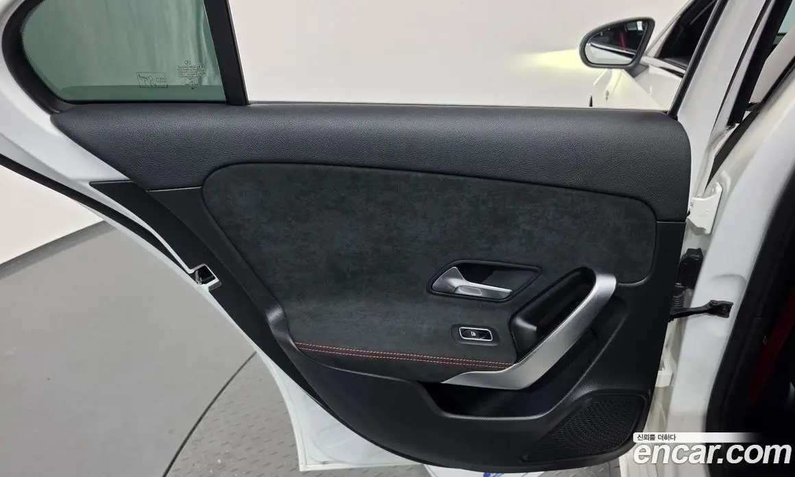 Mercedes-Benz A-Class 2022 2.0 АКПП, фото 15