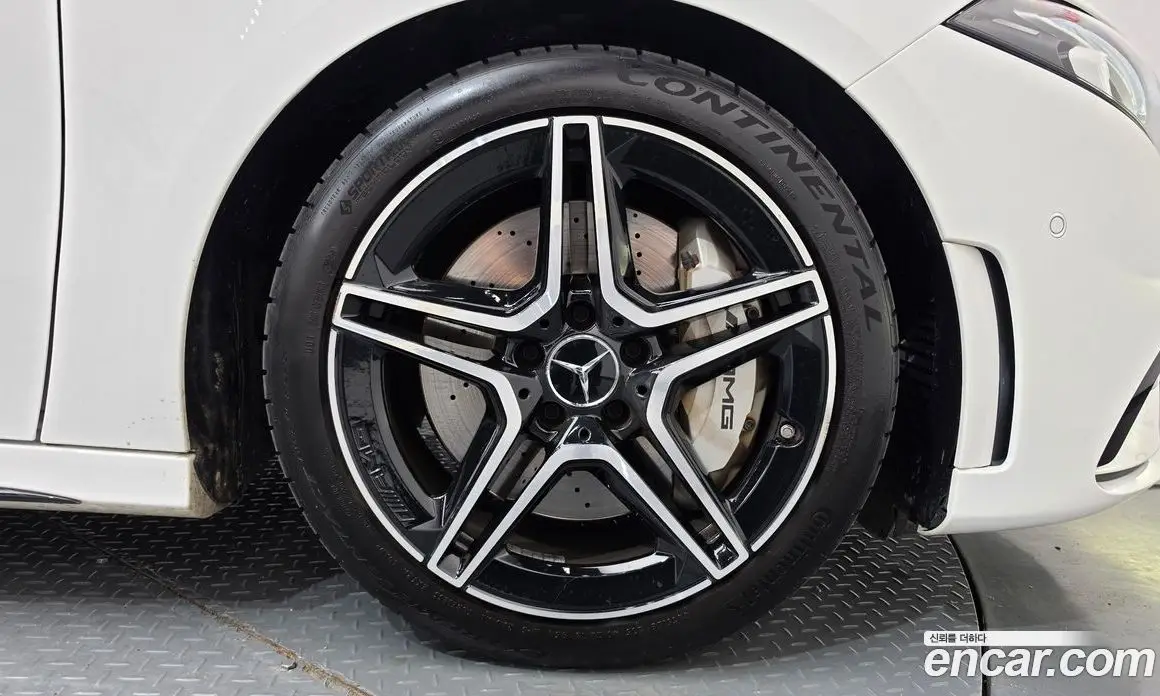 Mercedes-Benz A-Class 2022 2.0 АКПП, фото 7