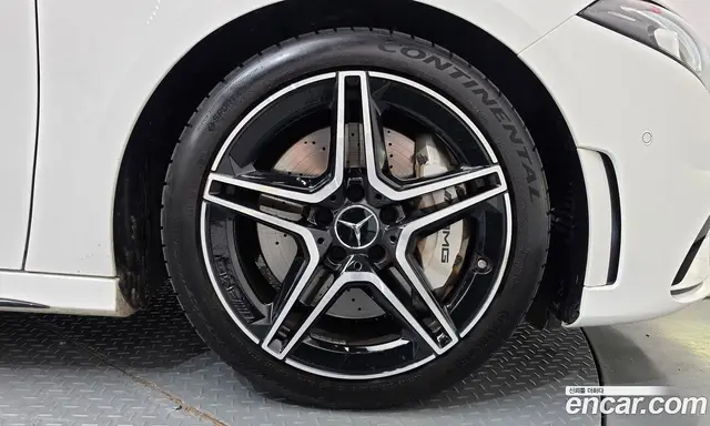 Mercedes-Benz A-Class 2022 2.0 АКПП, миниатюра 7