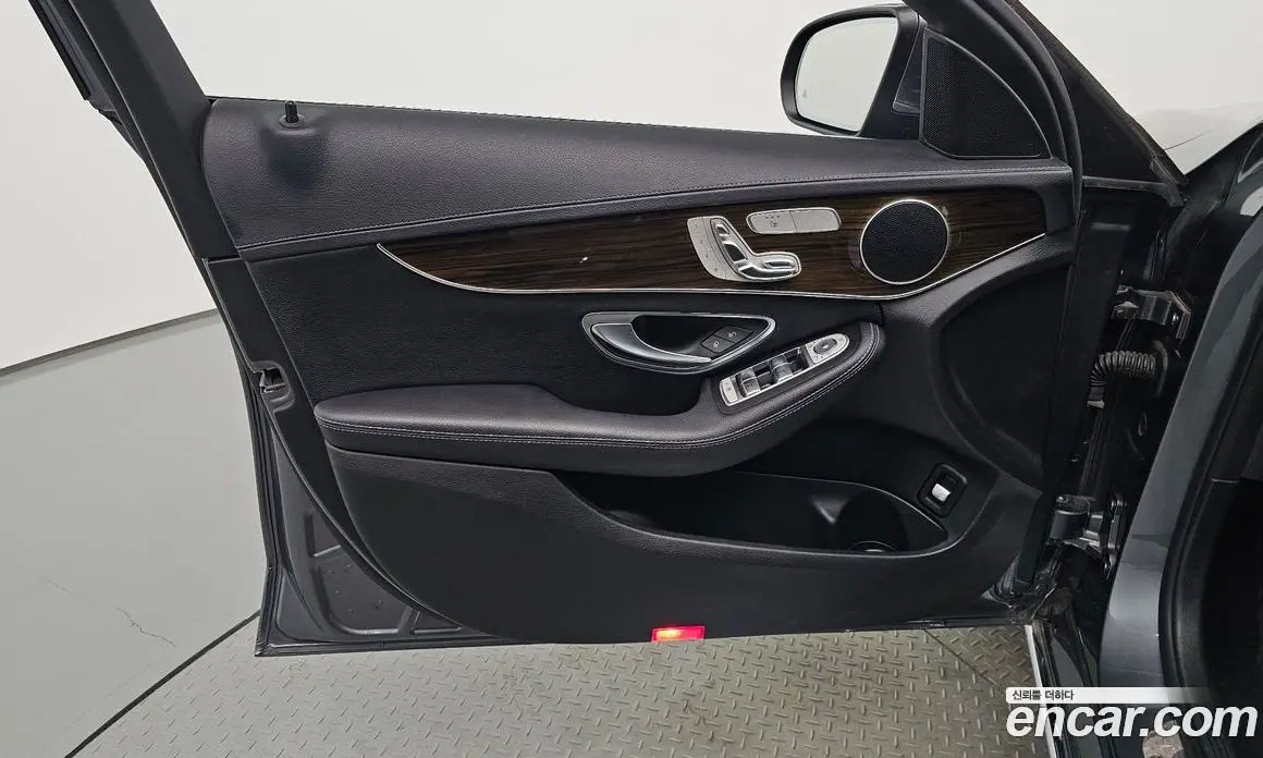 Mercedes-Benz C-Class 2018 2.0 АКПП, фото 14