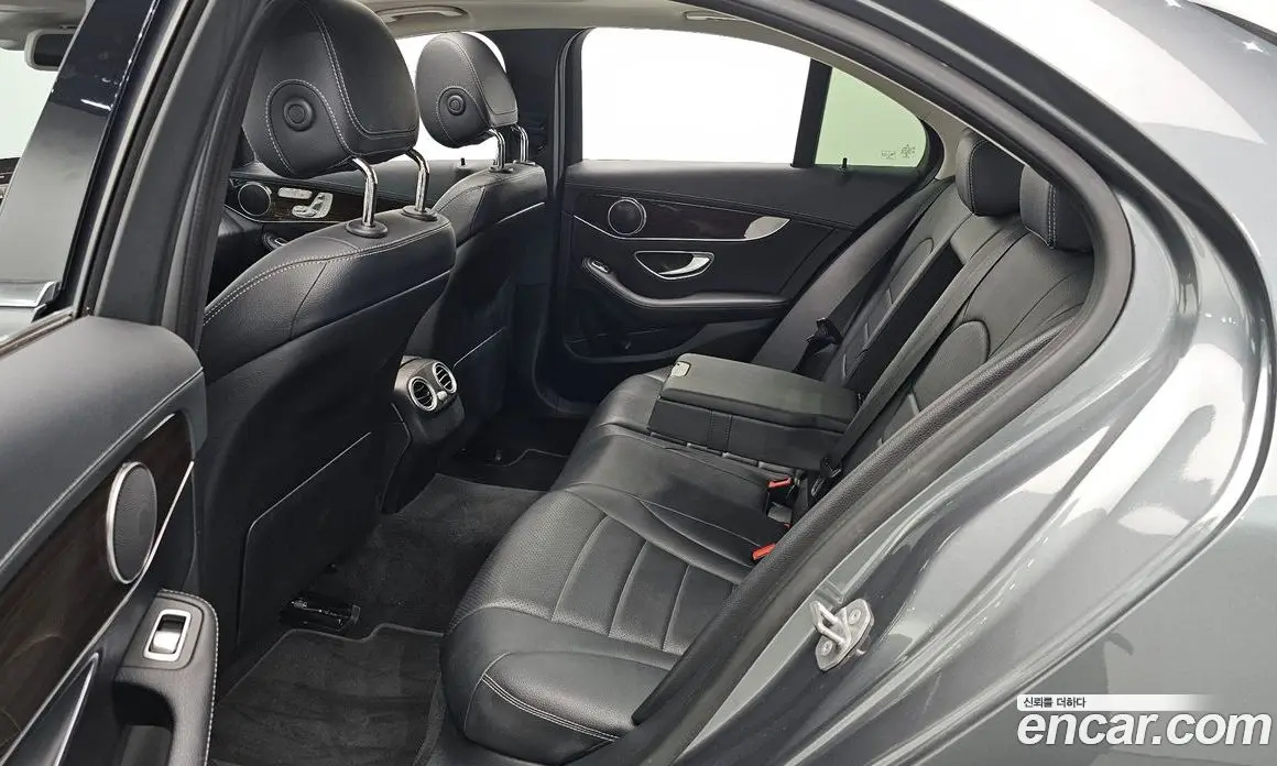 Mercedes-Benz C-Class 2018 2.0 АКПП, фото 16