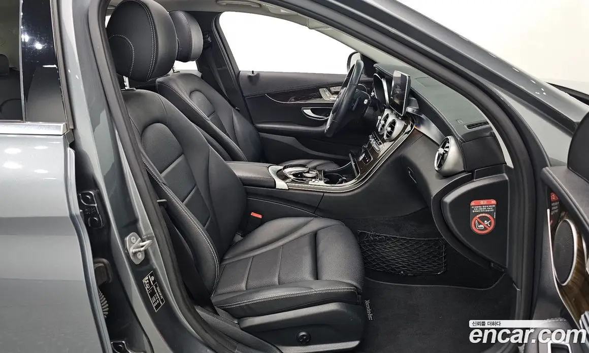 Mercedes-Benz C-Class 2018 2.0 АКПП, фото 17