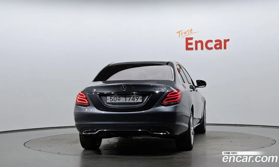Mercedes-Benz C-Class 2018 2.0 АКПП, фото 4
