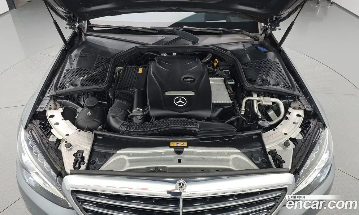 Mercedes-Benz C-Class 2018 2.0 АКПП, фото 6