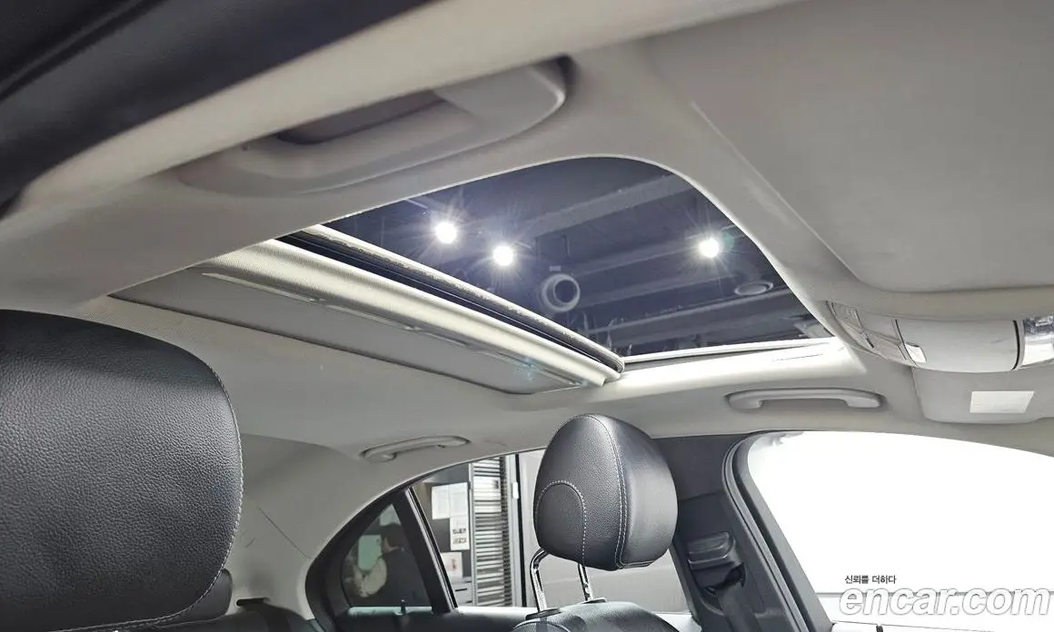 Mercedes-Benz C-Class 2018 1.6 АКПП, фото 19