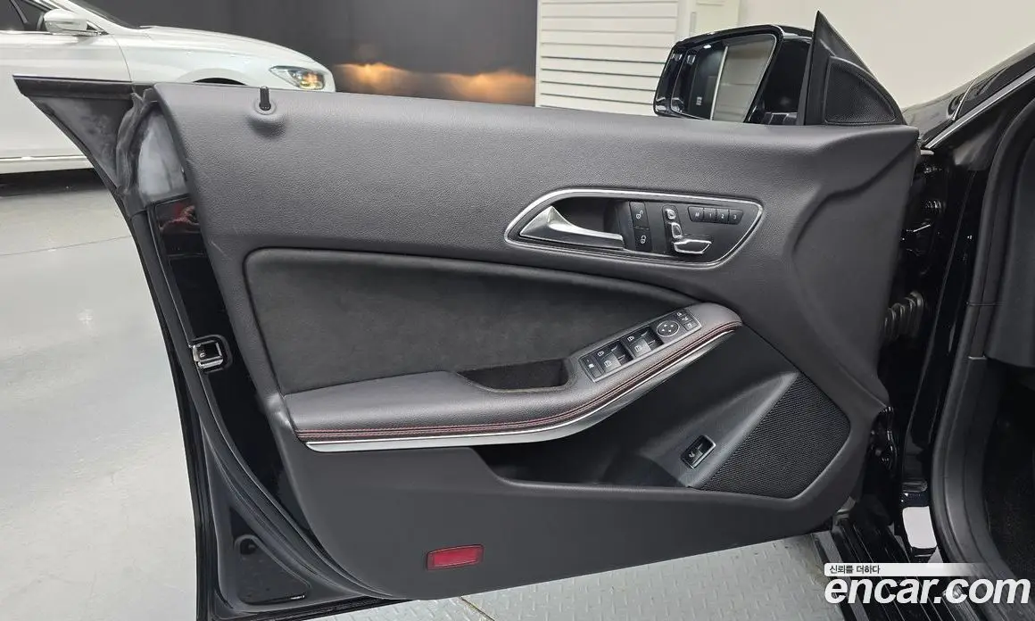 Mercedes-Benz CLA-Class 2018 2.0 АКПП, фото 14 Mercedes-Benz CLA-Class 2018 2.0 АКПП, фото 14