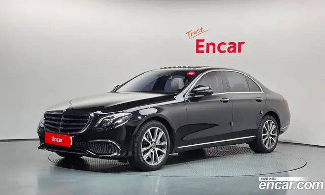 Mercedes-Benz E-Class, 2017, 157 674 км