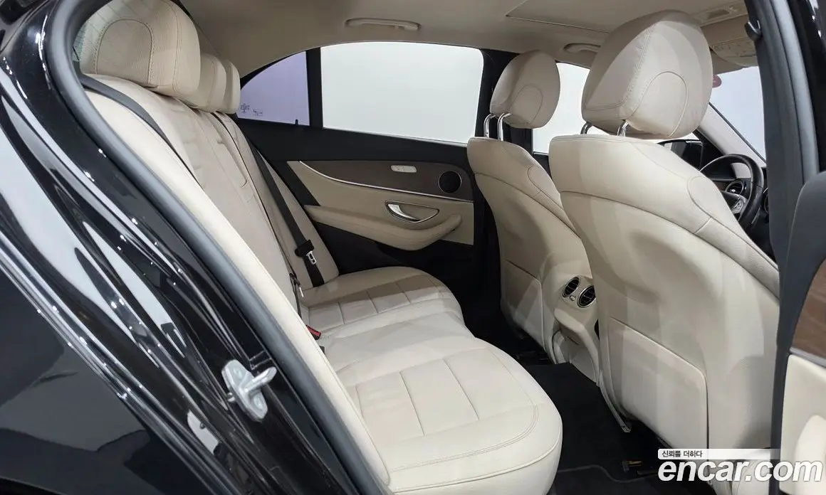 Mercedes-Benz E-Class 2017 2.0 АКПП, фото 12