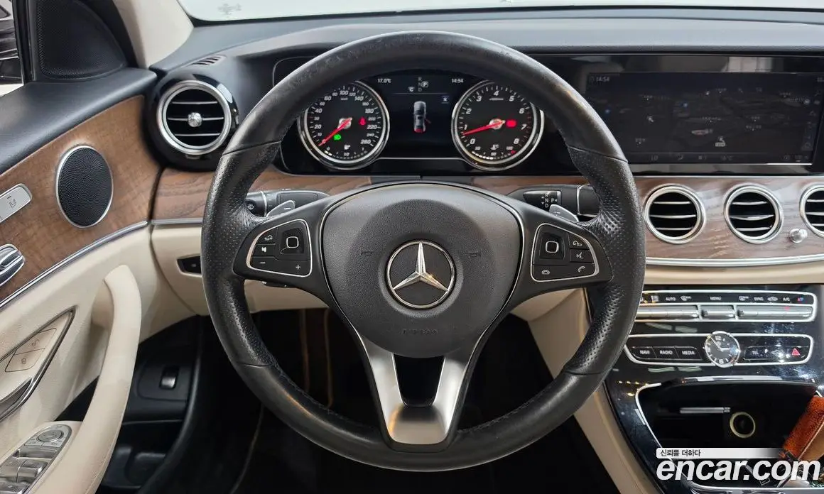 Mercedes-Benz E-Class 2017 2.0 АКПП, фото 13