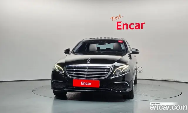 Mercedes-Benz E-Class 2017 2.0 АКПП, миниатюра 3