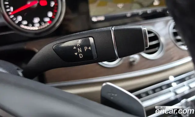 Mercedes-Benz E-Class 2017 2.0 АКПП, миниатюра 9