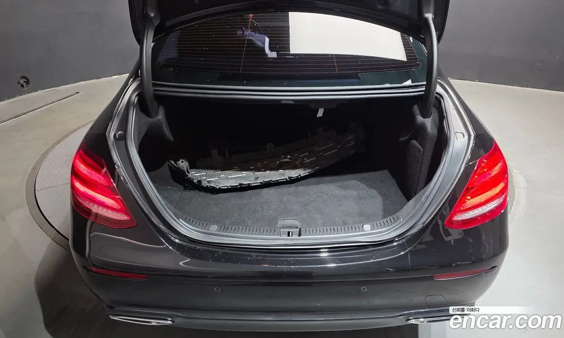 Mercedes-Benz E-Class 2017 1.9 АКПП, фото 20