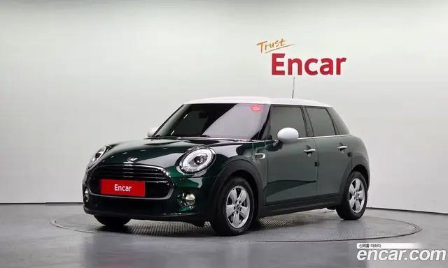 Mini Cooper, 2018, 64 077 км