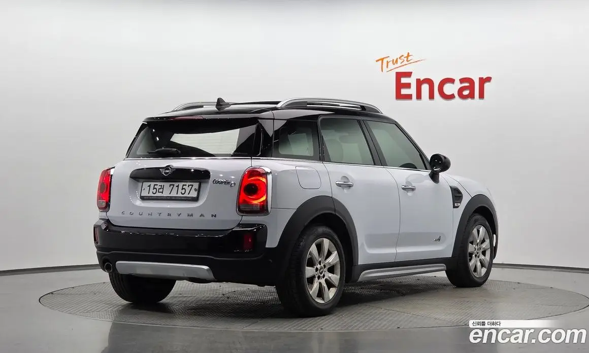 Mini Countryman 2019 2.0 АКПП, фото 1 Mini Countryman 2019 2.0 АКПП, фото 1
