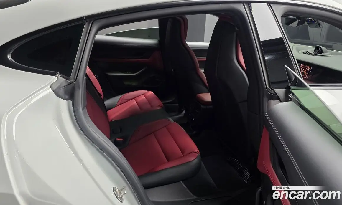 Porsche Taycan 2023 0.1 АКПП, фото 17