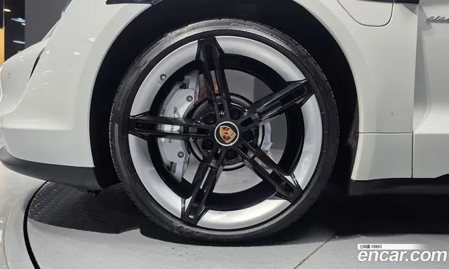 Porsche Taycan 2023 0.1 АКПП, миниатюра 5