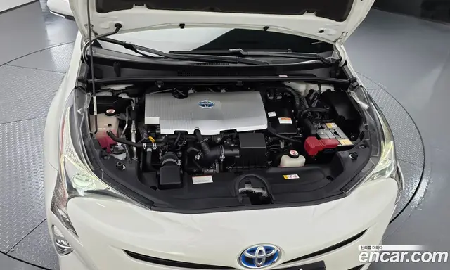 Toyota Prius 2018 1.8 АКПП, миниатюра 5