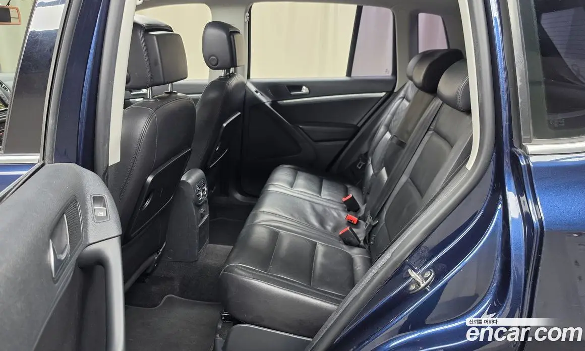 Volkswagen Tiguan 2011 2.0 АКПП, фото 11