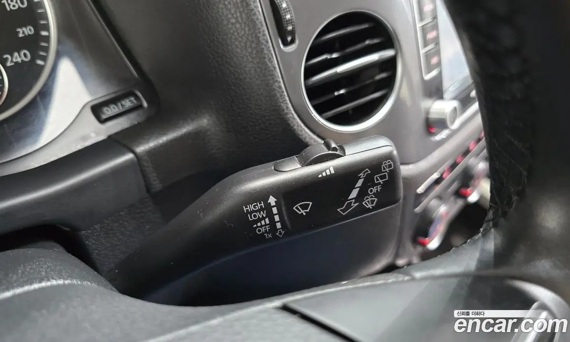 Volkswagen Tiguan 2016 2.0 АКПП, фото 19