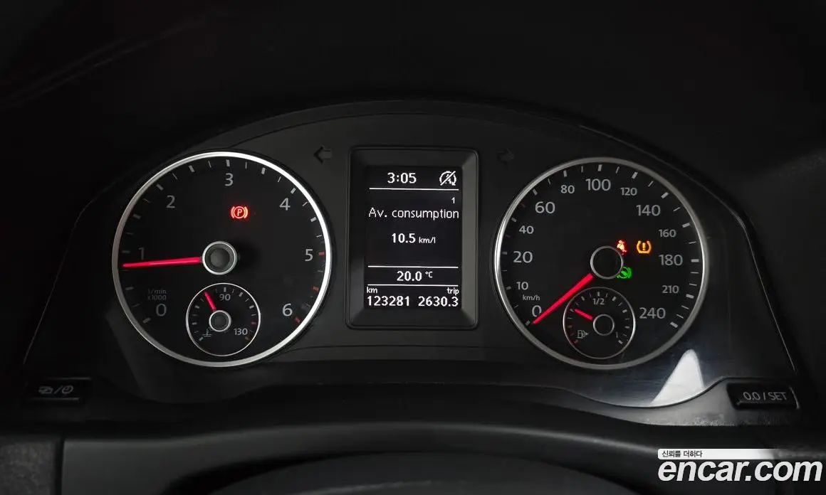 Volkswagen Tiguan 2016 2.0 АКПП, фото 8