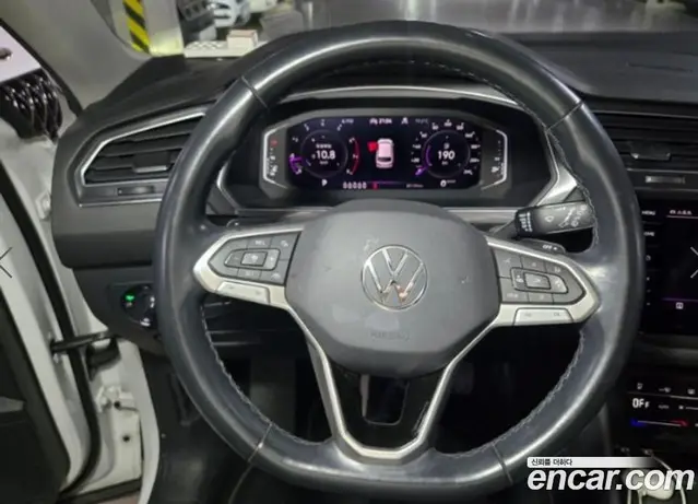 Volkswagen Tiguan 2023 2.0 АКПП, миниатюра 5