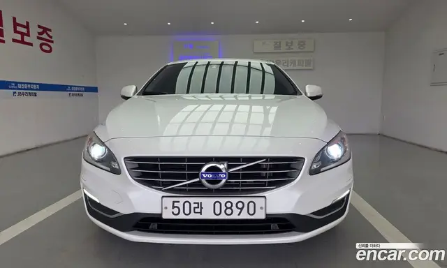 Volvo S60, 2015, 141 404 км
