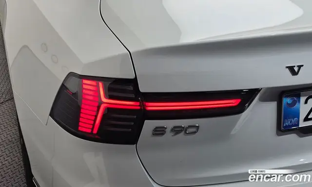 Volvo S90 2025 2.0 АКПП, миниатюра 8