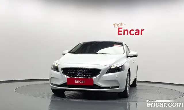 Volvo V40 2016 2.0 АКПП, миниатюра 2