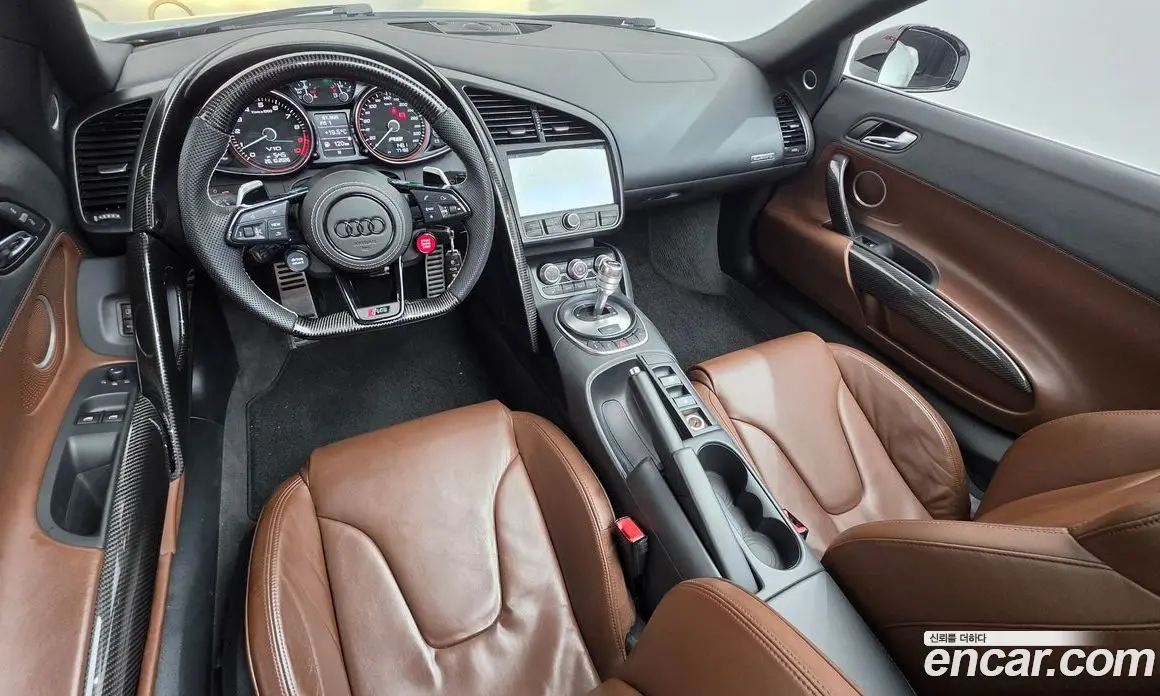 Audi R8 2012 5.2 АКПП, фото 7