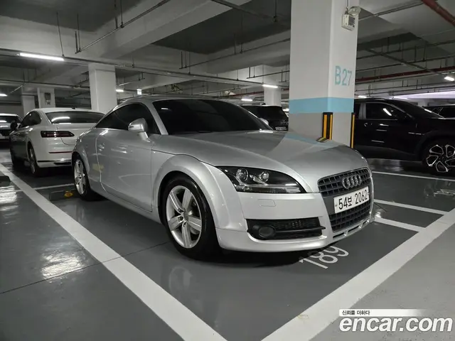Audi TT, 2008, 140 000 км