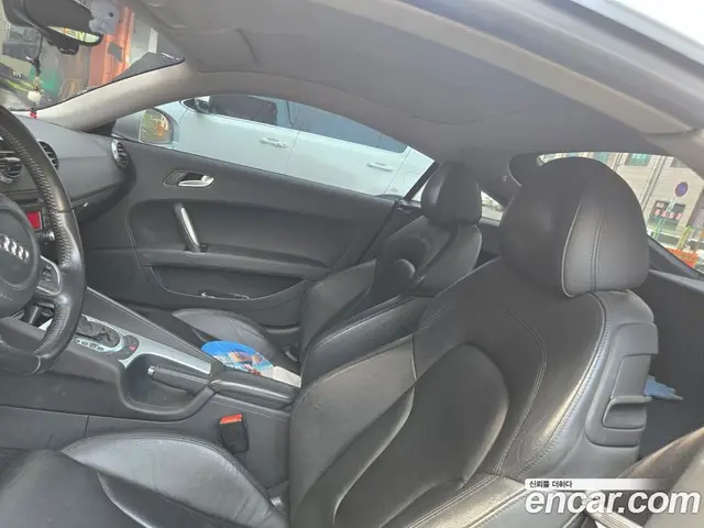 Audi TT 2008 2.0 АКПП, миниатюра 11