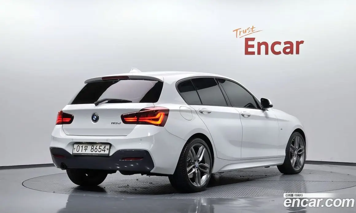 BMW 1 серия 2017 2.0 АКПП, фото 2 BMW 1 серия 2017 2.0 АКПП, фото 2