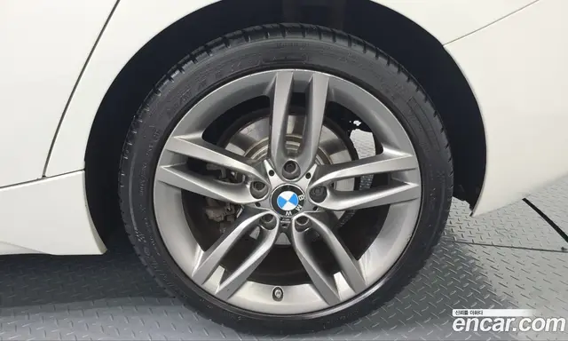 BMW 1 серия 2017 2.0 АКПП, миниатюра 7 BMW 1 серия 2017 2.0 АКПП, миниатюра 7