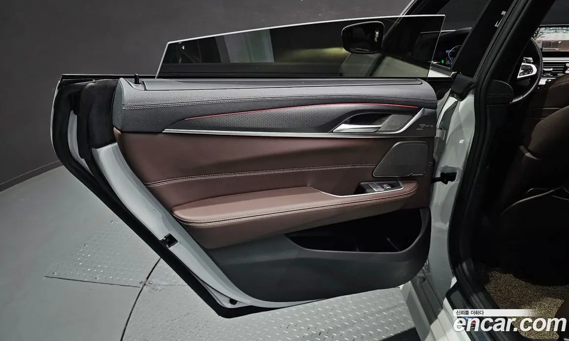 BMW 6 серия 2024 2.0 АКПП, фото 15