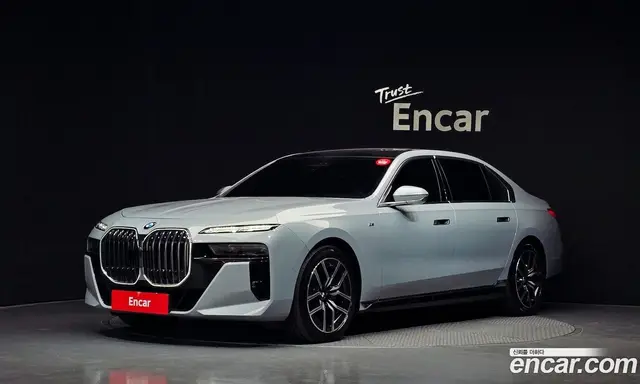 BMW 7 серия, 2024, 127 116 км