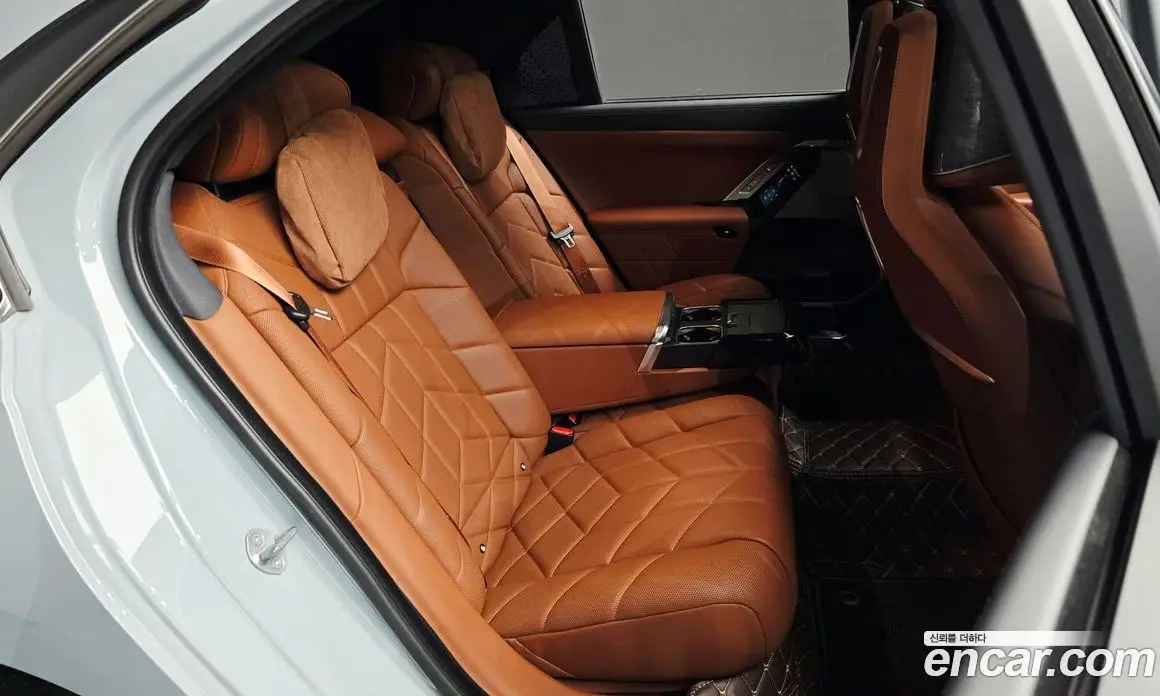 BMW 7 серия 2024 3.0 АКПП, фото 17