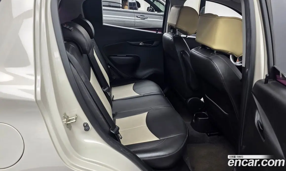 Chevrolet Spark 2015 1.0 вариатор, фото 18