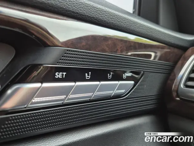 Genesis EQ900 2017 3.8 АКПП, миниатюра 12