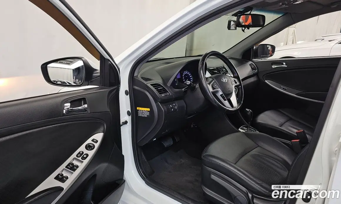 Hyundai Accent 2013 1.6 АКПП, фото 13