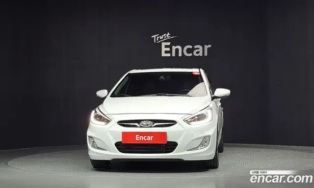 Hyundai Accent 2013 1.6 АКПП, миниатюра 3