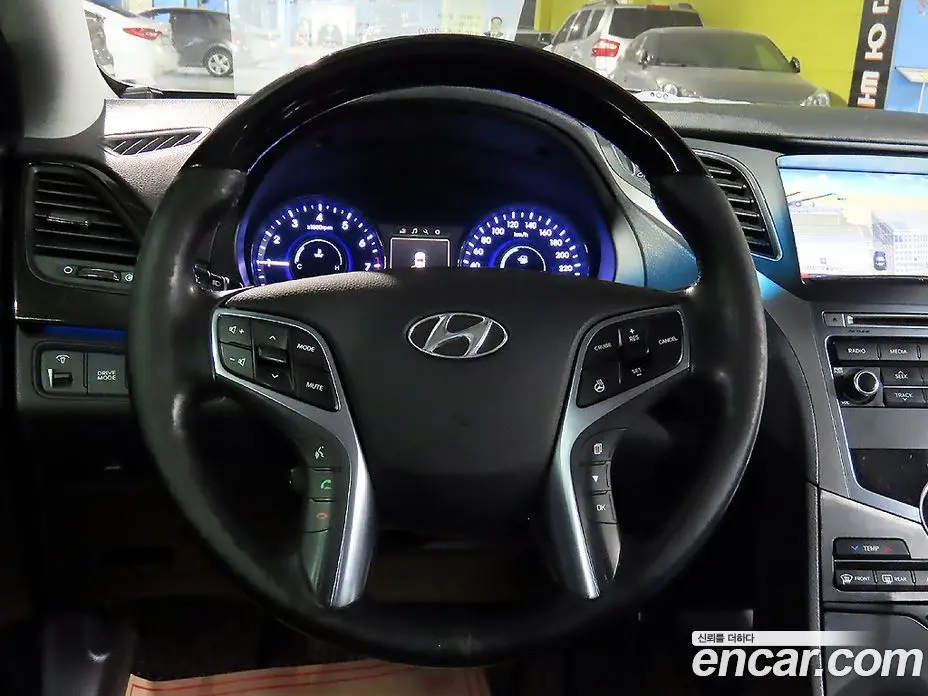 Hyundai Grandeur 2015 3.0 АКПП, фото 5