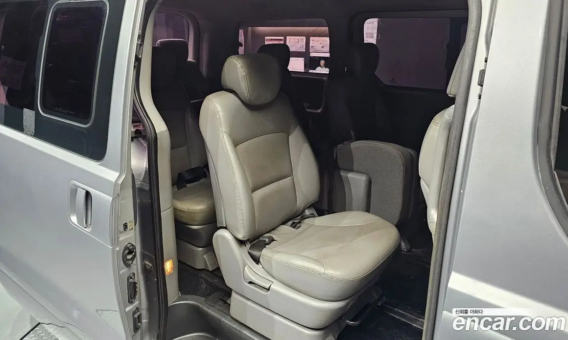 Hyundai Starex 2015 2.5 АКПП, фото 13 Hyundai Starex 2015 2.5 АКПП, фото 13
