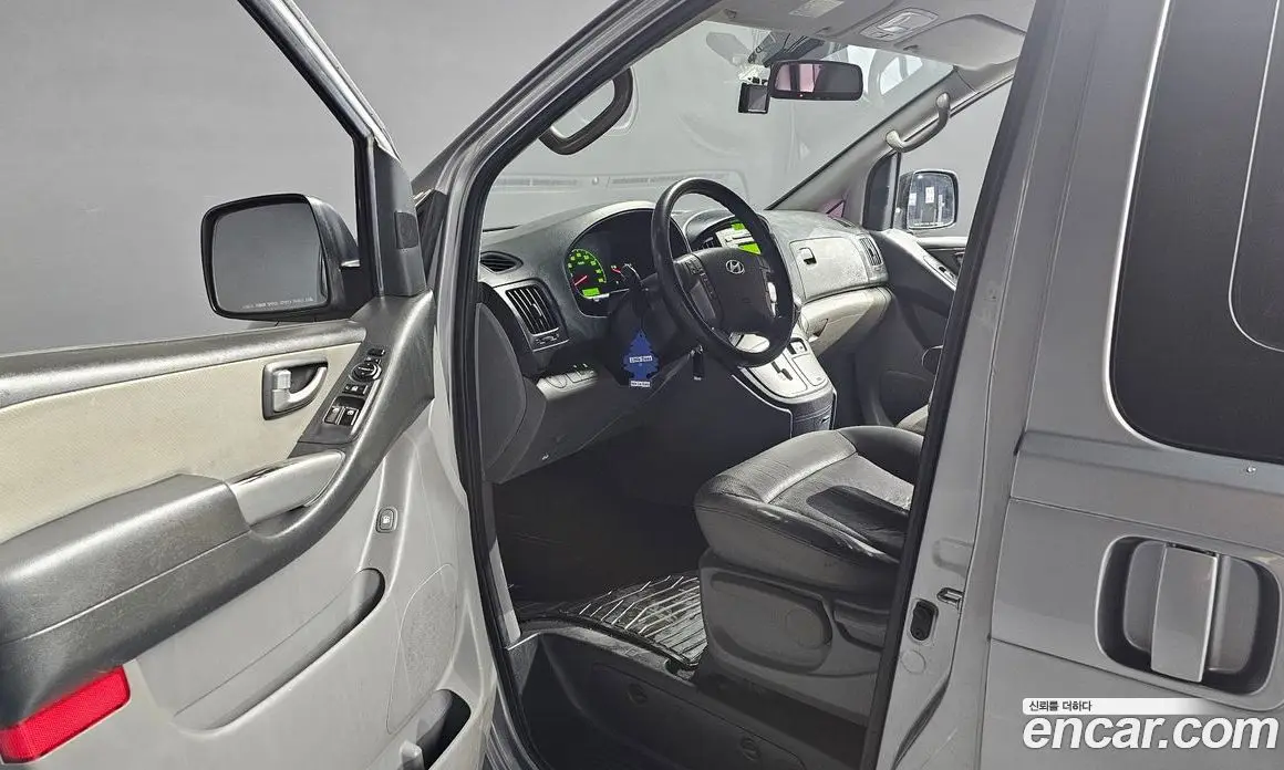 Hyundai Starex 2015 2.5 АКПП, фото 10 Hyundai Starex 2015 2.5 АКПП, фото 10